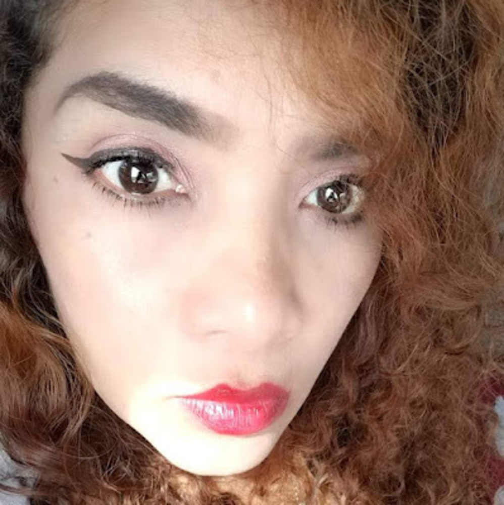 Meet your Posher, Jasmin
